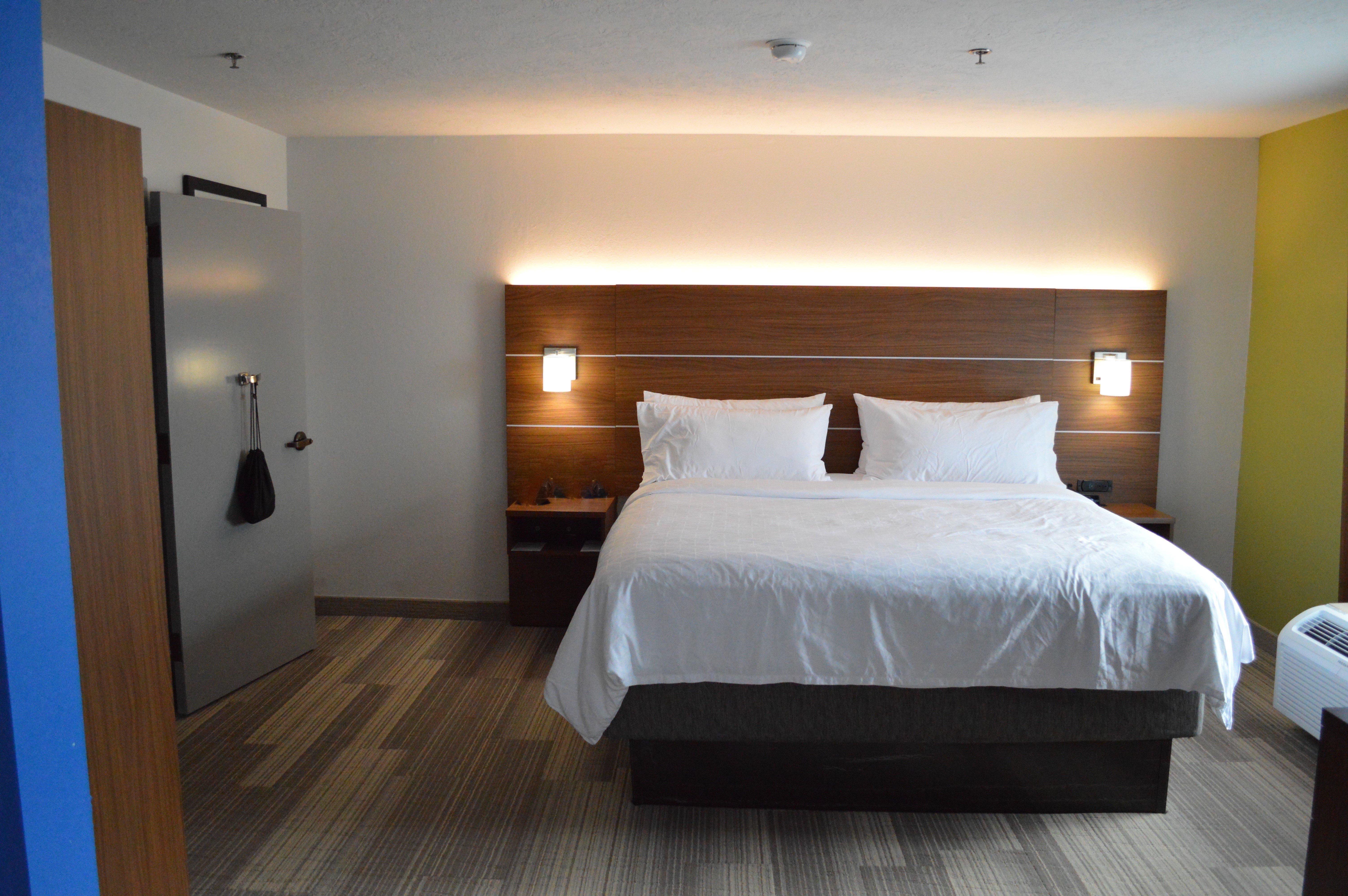 Holiday Inn Express & Suites Batesville By Ihg Luaran gambar