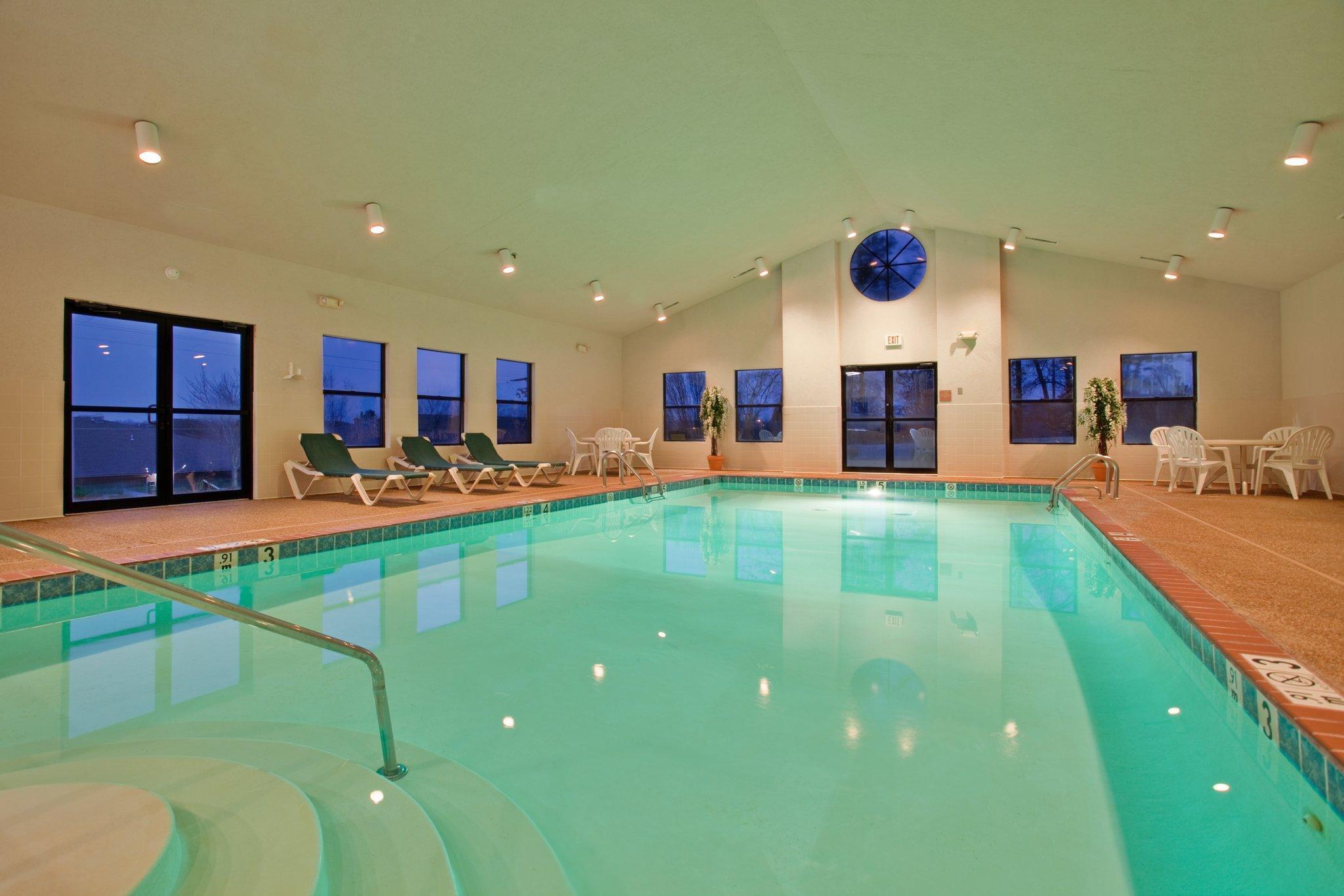 Holiday Inn Express & Suites Batesville By Ihg Luaran gambar