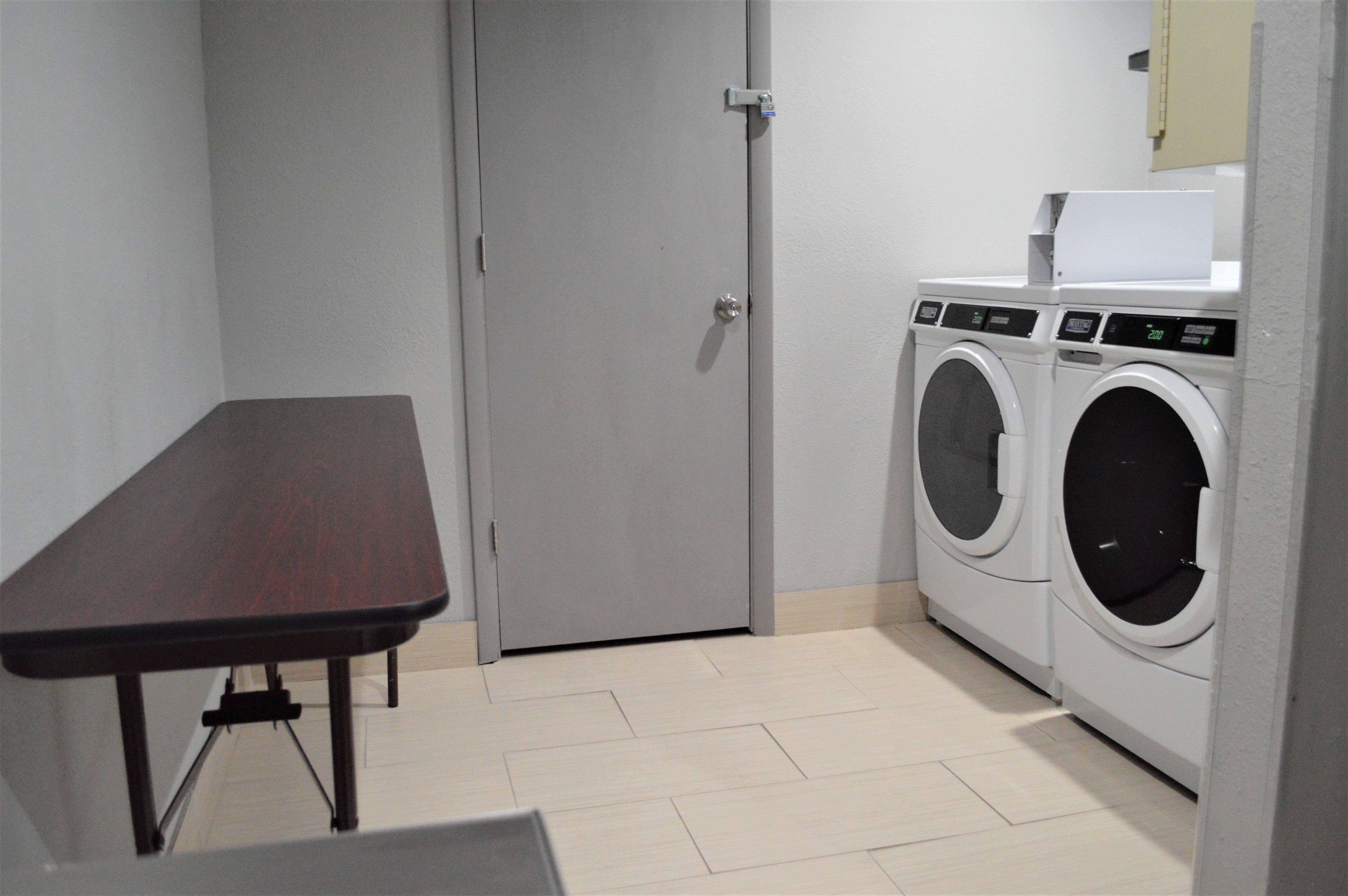 Holiday Inn Express & Suites Batesville By Ihg Luaran gambar