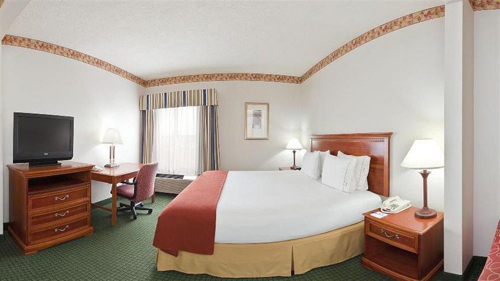 Holiday Inn Express & Suites Batesville By Ihg Luaran gambar
