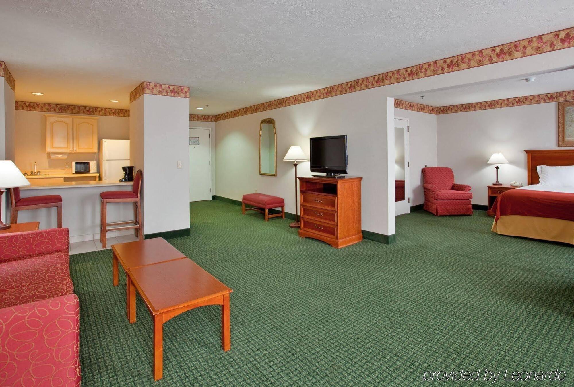Holiday Inn Express & Suites Batesville By Ihg Luaran gambar