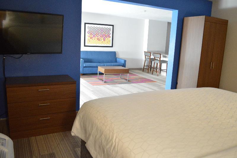 Holiday Inn Express & Suites Batesville By Ihg Luaran gambar